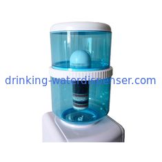 20 litros que bebem o filtro de água mineral do potenciômetro